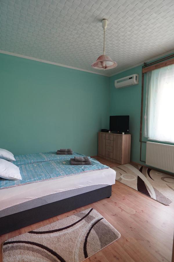 Dia Apartman Pécs Eksteriør bilde